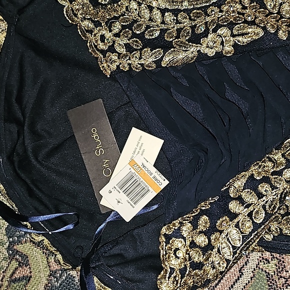 City Studio chiffon dress embroidered metallic gold flower detail ✨️ 💛 NWT2 - Picture 5 of 5